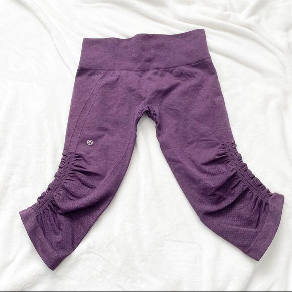 Lululemon Athletica in the flow crop deep Zinfandel yoga wicking size 6 - Picture 6 of 9